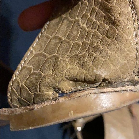 Tan gladiator sandals - Picture 12 of 14